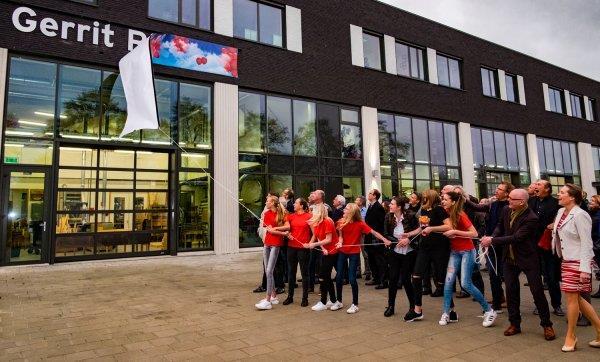 School voor beroepsgericht vmbo basis, kader en gemengde leerweg PSG SG Gerrit Rietveld SG Gerrit Rietveld maakt deel uit van de Purmerendse ScholenGroep (PSG). De PSG is een brede scholengroep.