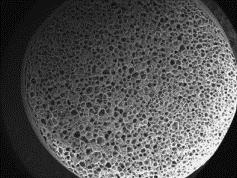 Een ander soort schuimbolletjes (BioFoam ) bestaat uit polymelkzuur.