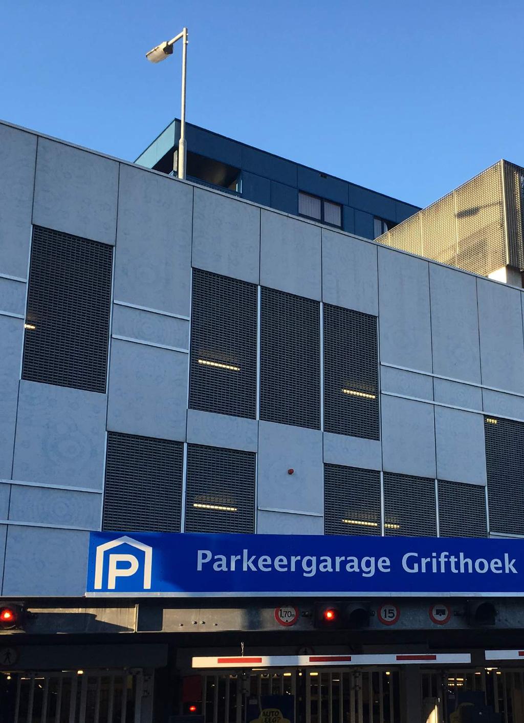 4 1 M 1 M 5 Autodelen & omgeving Grifthoek De deelhub zal gerealiseerd worden in parkeergarage de Grifthoek. De Gemeente Utrecht deze locatie gekozen voor het pilotproject.