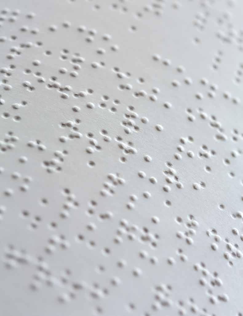 Over braille Braille is als alfabet internationaal gestandaardiseerd en dus universeel aanvaard door alle blinden- en wereldorganisaties. Je kunt dus elke taal naar braille omzetten.