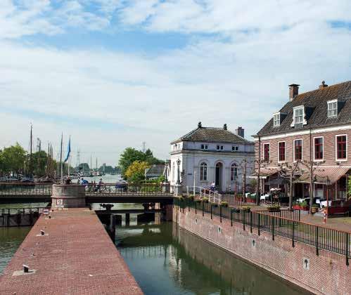 Het maakte, net als Muiderslot en Forteiland Pampus, onderdeel uit van de Nieuwe Hollandse Waterlinie, een belangrijke verdedigingslinie uit de Nederlandse geschiedenis,