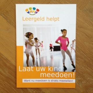 vormgeving aan te passen aan die van Leergeld Nederland, wat geresulteerd heeft in een mooie nieuwe folder.