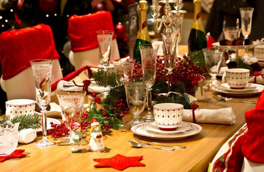 Hoe vermijd je extra kilo s tijdens de feestdagen? De feestdagen zijn een periode van gezellig samenzijn met vrienden en familie. Daar hoort traditioneel lekker eten en drinken bij.