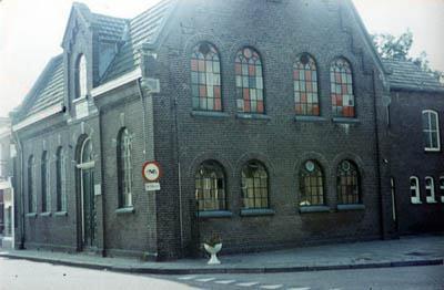 De synagoge van Hardenberg. In Hardenberg, Gramsbergen, Slagharen en Kloosterhaar woonden in het jaar 1941 37 Joden. De meesten woonden in Hardenberg zelf.