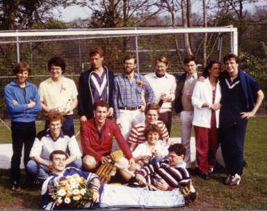 42. - 1982 Heren III wordt voor de tweede keer in successie kampioen. Heren III was in het seizoen 1980-1981 al kampioen geworden in de reserve tweede klasse.