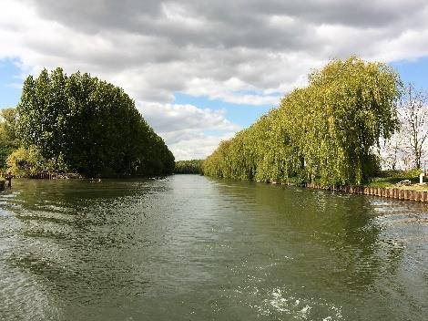 Na sluis Trirh volgt nog sluis Denain en dan komen we bij