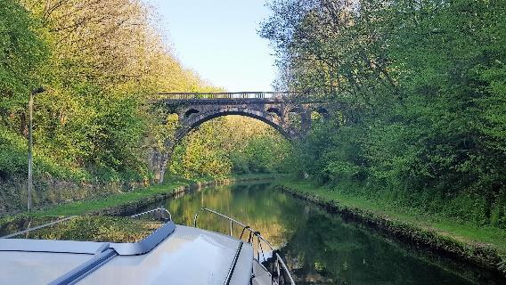 zijn we door 5670 meter tunnel getrokken van Macquincourt naar