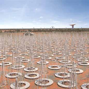 SKA Ontwerp De Square Kilometre Array (SKA) gaat bestaan uit honderden radioschotels en tienduizenden dipoolantennes, verspreid over zuidelijk Afrika en Australië.