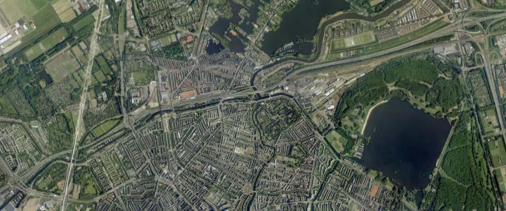Goudappel Coffeng adviseurs verkeer en vervoer Rijkswaterstaat Dienst Zuid-Holland 35 Figuur 4.6: De A20 tussen Kleinpolderplein en Terbregseplein (bron: Google Earth) c.