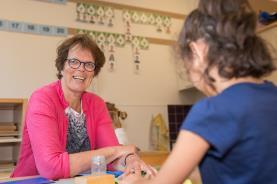 Dit schooljaar doet ze de vervolgopleiding en hoopt aan het einde van het jaar gediplomeerd schoolleider te zijn.