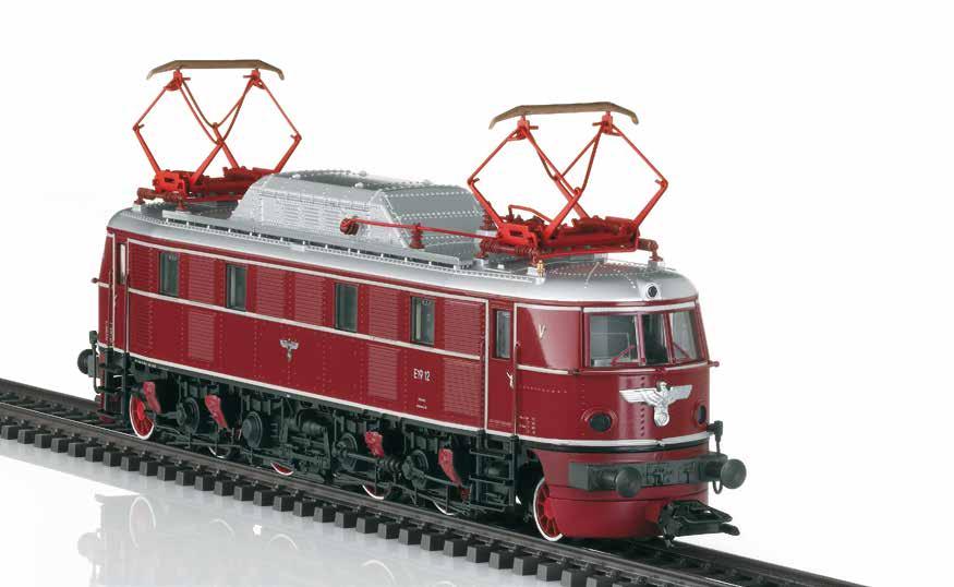 Museumlocomotief E 19 12 c_ `!PZ1\ 22919 Elektrische locomotief serie E 19.1 Voorbeeld: Elektrische locomotief serie E 19.1 in purperrode basiskleurstelling.