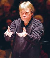 In 2000 volgde hij zijn leermeester Jansons op bij het Philharmonisch Orkest van Sint-Petersburg, waar hij nu nog steeds aan verbonden is.