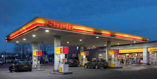 In de praktijk Update naar nieuwe huisstijl Omkleuring van Shell naar BP Express Station: Shell Druten Gegevens: 3 zijden, 55 meter lengte, 2 logo s