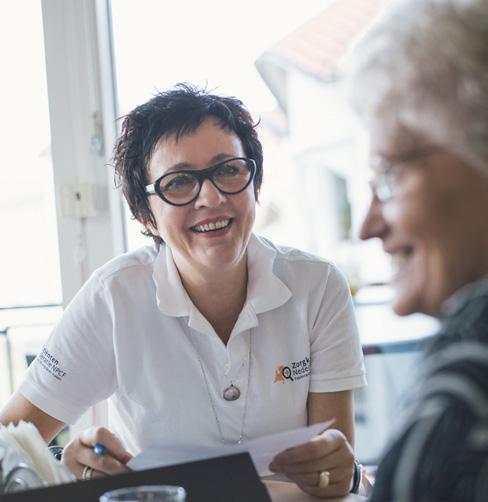 Liefdevol verzorgd vaakst genoemd in best scorend verpleeghuis Bewoners zijn over het algemeen heel tevreden over hun leven in het verpleeg- of verzorgingshuis, blijkt uit de waarderingen die de