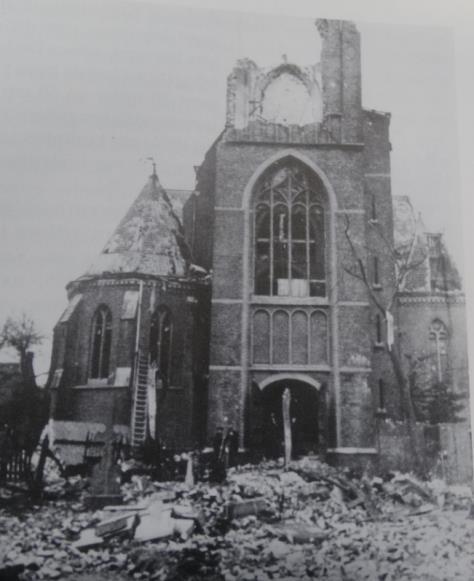 De restauratie geschiedde grotendeels in de oude trant,