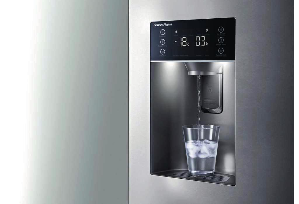 ijsdispenser Externe waterfilter Uitrusting Koelkast Verstelbare deurbakjes: 4 Verstelbare glazen leggers: 4 Deurbakjes: 5 Vershoudvak: 1