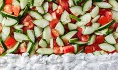 Salades Tomaat-bieslook salade Komkommer-tomaat salade Komkommer-dillesaus