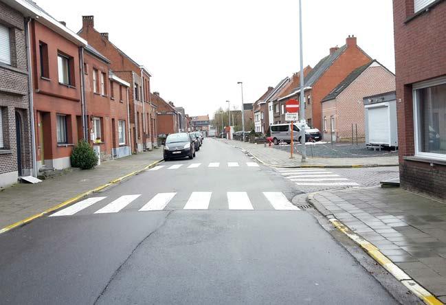 5 HOEK ZWANENBERG ALBERTSTRAAT: RECHTSAF Op de hoek van de Zwanenberg en de Albertstraat geef je info- en oefenmoment 5.1. Rij vervolgens de Albertstraat in.