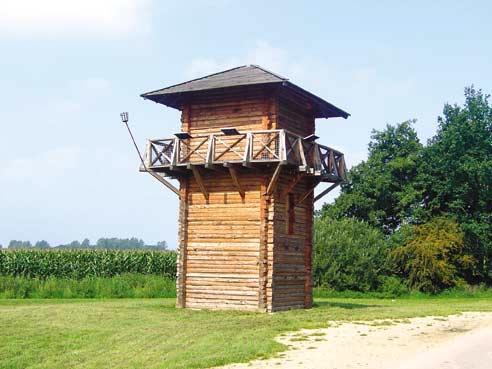 Tussen 80 en 90 na Christus heeft er op het Marktveld ook nog een wachttoren bestaan met een omvang van ongeveer 3 bij 3 meter.