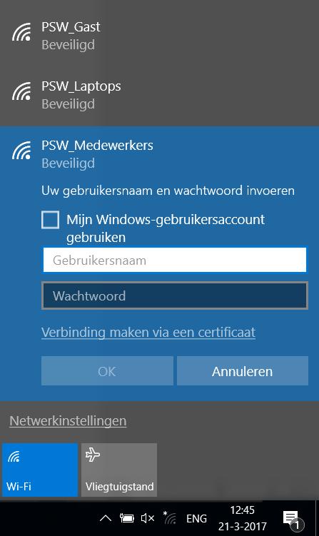 2 Windows 10 2.1 VERBINDING MAKEN Klik op het ballonnetje in de rechter beneden hoek van je scherm om het actiecentrum te openen.