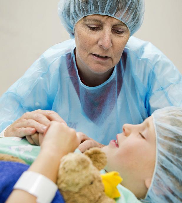 8 Uw kind wordt geopereerd 9 2.3 Preoperatieve box U mag als ouder mee naar de preoperatieve zone.