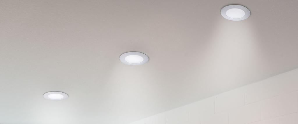 LUMI Plafond-/bovenbouw-/keukeneilandlampen Ø 75,50 26 ++ + Riccio 7064018 eze armatuur bevat ingebouwde L-lampen. } L In de armatuur kunnen de lampen niet worden vervangen.