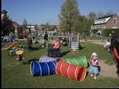 Een kampvuurtje en broodjes bakken bij het Woeste Westen. Spelen in en bij het water en vooral heel erg vies worden. flesje water 14 Op bezoek bij de dieren in het Zimmerhoeve.