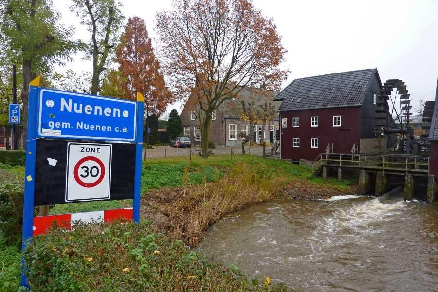 Onderzoeksrapport Nuenen c.a. en haar relatie met de omgeving bezien vanuit verplaatsingspatronen dr. A.R.G.