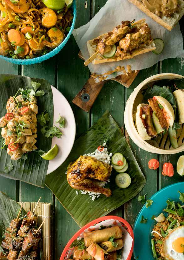 INLEIDING Indonesië staat natuurlijk bekend om de prachtige natuur en het geweldige weer, maar wat we het meest missen bij thuiskomst is de Indonesische keuken.