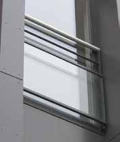 RAAMBALUSTRADES Een doorvalbeveiliging voor de ramen, zonder afbraak te doen aan de uitstraling van uw gevel. Ook voor raambalustrades op maat kan u bij Winsol terecht.