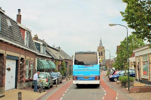 Bij Nieuwpoort verlaten we de Lekdijk en rijden naar de A27 om naar Houten te rijden waar in Restaurant de Engel op ons gewacht word met een drie-gangen diner.