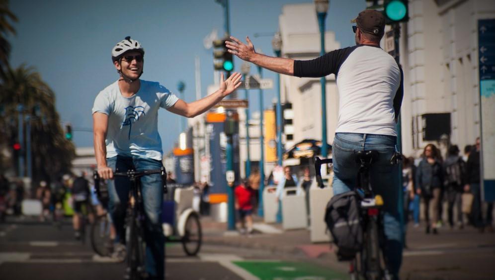Op die manier gebruiken meer mensen de fiets en dragen wij bij tot een betere omgeving. De Fietsersbond heeft voornamelijk drie werkdomeinen: 1.