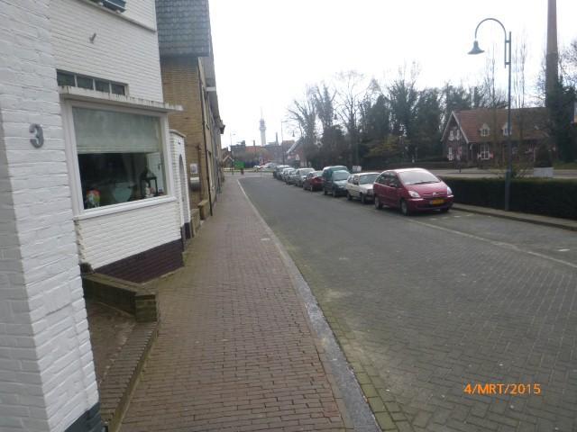 Toelichting bij foto 5: 5: Foto van de parallelweg langs de