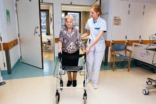 LUNCH U krijgt als patiënt s middags een broodmaaltijd met soep aangeboden in het geriatrisch dagziekenhuis. Begeleidende personen kunnen voor een maaltijd terecht in de bezoekerscafetaria.