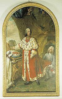 Hij viel hierop Oostenrijk binnen en liet zich als aartshertog huldigen. Daarna trok hij Bohemen binnen, waar hij op 25 november Praag veroverde en zich tot koning liet kronen.