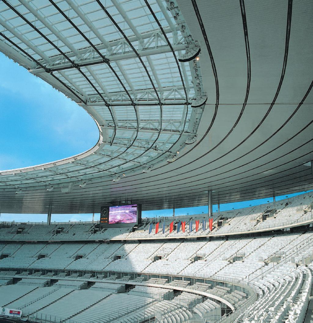 STADE DE FRANCE, PARIS Nieuwbouw 1998 Rhenofol CV Het wereldbekende «Stade de France» Dakoppervlak
