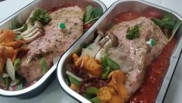 Vitello Fornace Botermals stukje kalfsvlees in een Italiaanse tomaten wok saus, cantharellen,