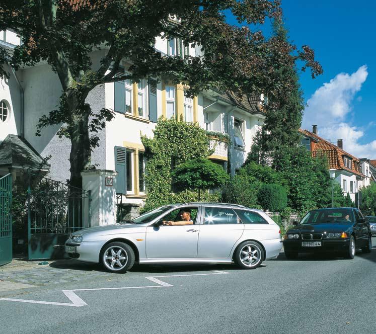 Ik ben enthousiast. Eindelijk moet ik op straat niet meer uit de auto stappen. Dat is een groot voordeel bij regen of laat op de avond.