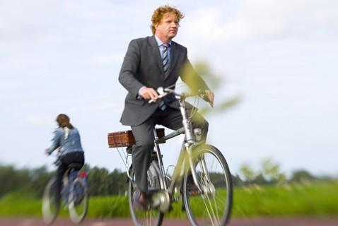 Op de fiets naar het werk verhoogt de