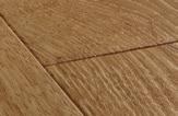 CLM 187 UFW 150 IMU 188 Elegante houtstructuur Een subtiele textuur met fijne nerven voor een houteffect met een zeer natuurlijk gevoel.