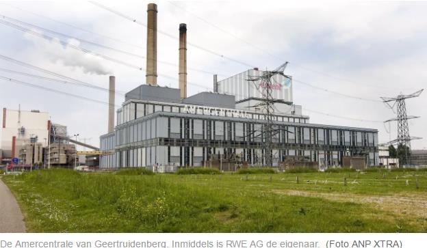 'Stoken op biomassa is niet duurzaam' De kolencentrale in Geertruidenberg stookt vanaf vandaag voor een deel op houtpellets, kleine brokjes geperst zaagsel, ook wel biomassa genoemd.