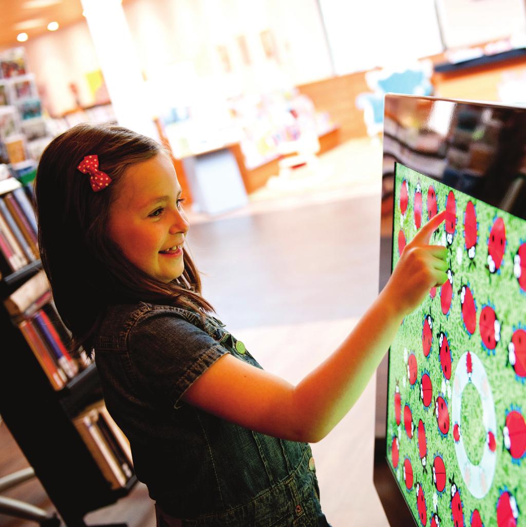 De brede Bibliotheek in 2017 Een samenleving verdient de bibliotheek die bij haar past en haar aanvult, ondersteunt en rijker maakt.