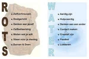 Rots en water is een psycho-fysieke sociale competentie training. Kort gezegd; door het ervaren van fysieke oefeningen leren de leerlingen sociale vaardigheden.