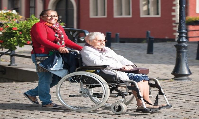 7. Buren voor buren Samen voor een warme buurt Het is veel aangenamer wonen in een buurt waar buren elkaar helpen. Een kleine moeite maakt vaak al veel verschil.