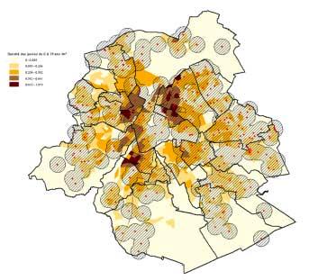 Figuur 5. Invloedsgebied van de speelpleinen in verhouding tot de bevolkingsdichtheid van jongeren < 15 jaar 6.3.