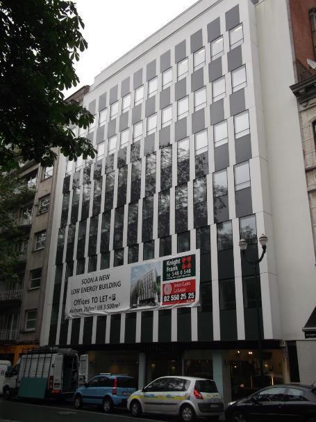 8 VOORBEELDEN BOUWTEAM Louisa - Brussel Project: Verbouwing en renovatie van een bestaand kantoorgebouw in een passief gebouw met