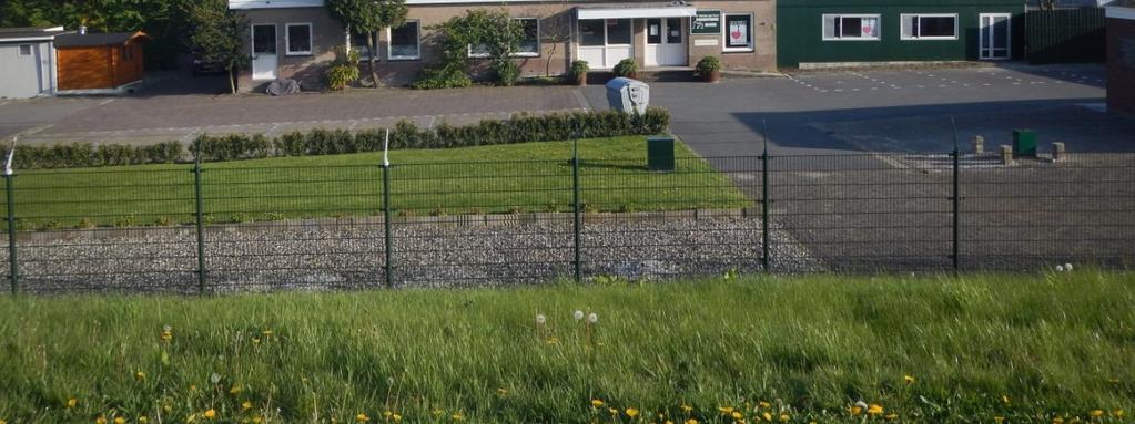 Het dierentehuis vangt alleen honden en katten op biedt tevens faciliteiten voor pensionopvang van honden en katten.