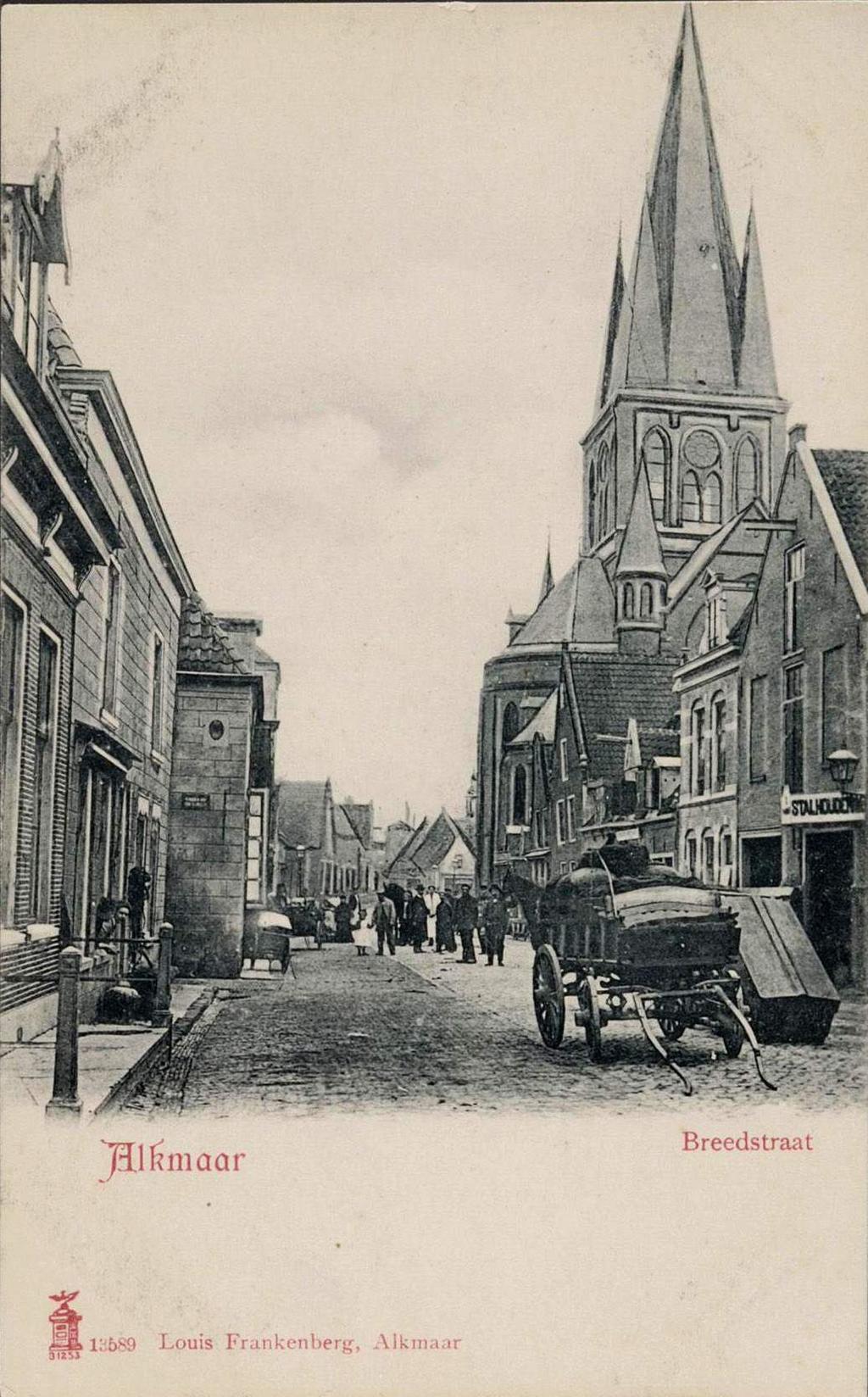 De Breedstraat anno 1902. Vooraan aan de rechterzijde stalhouderij Van Dam.