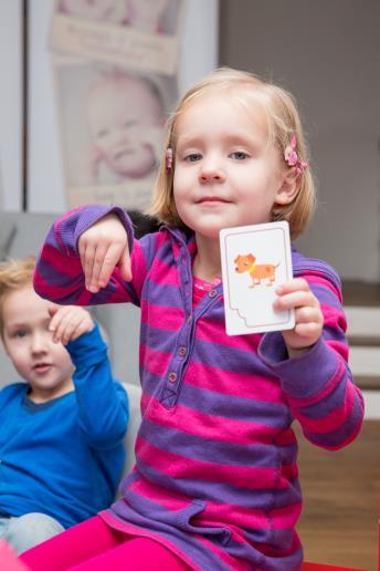 Tijdens de interactieve cursussen en workshops wordt er veel informatie gegeven, maar worden ook veel gebaren geoefend.