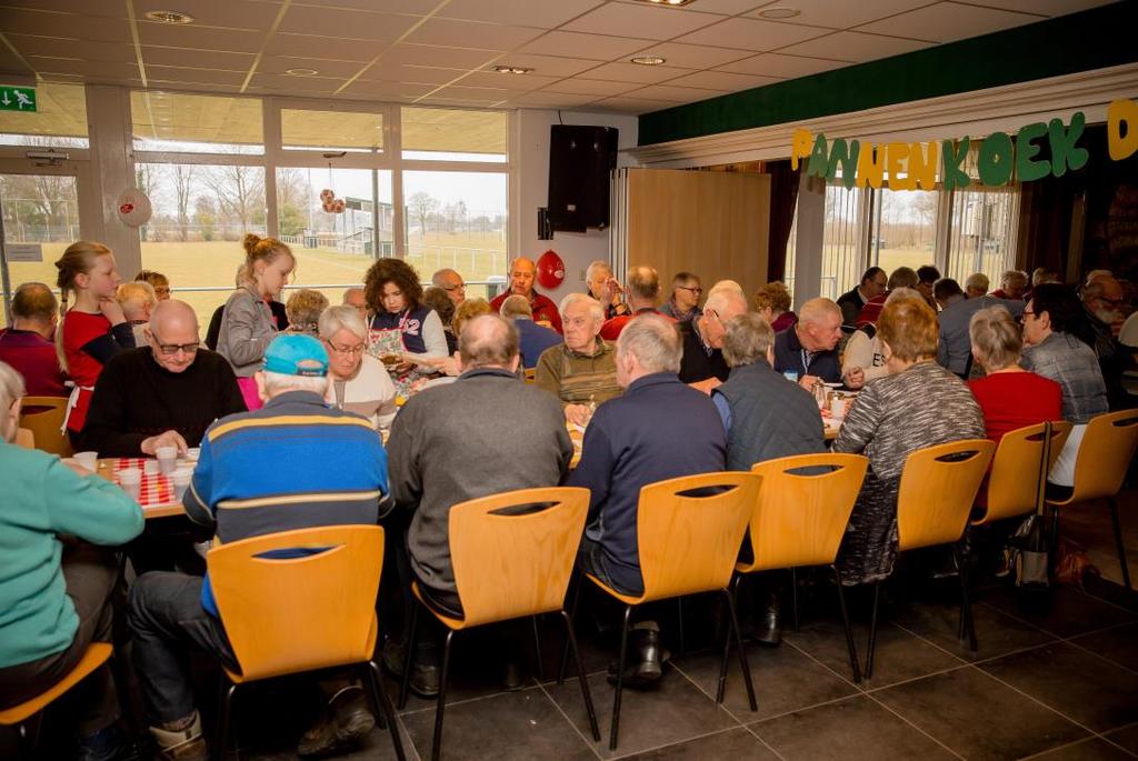 Oproep nieuw lid oudercommissie Op de oproep voor een nieuw lid voor de oudercommissie hebben 2 moeders zich opgegeven, namelijk Esther Heuver en Dienke Ruijterkamp.